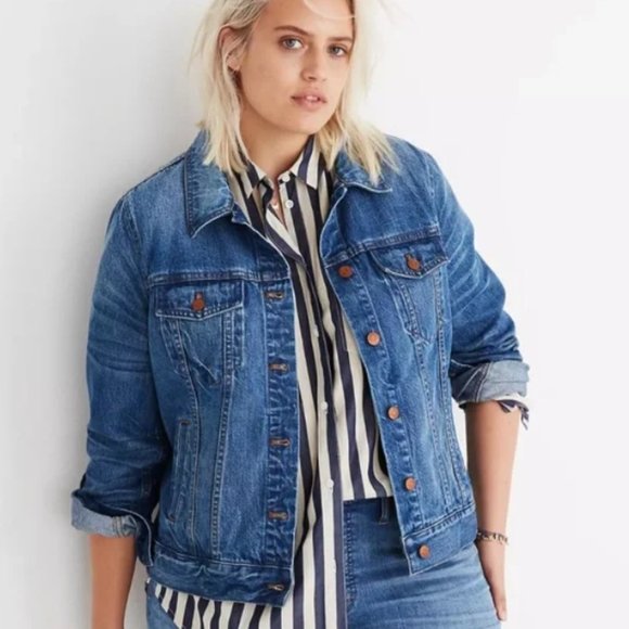 Madewell The Jean Jacket Classic Denim in Pinter Wash F0370